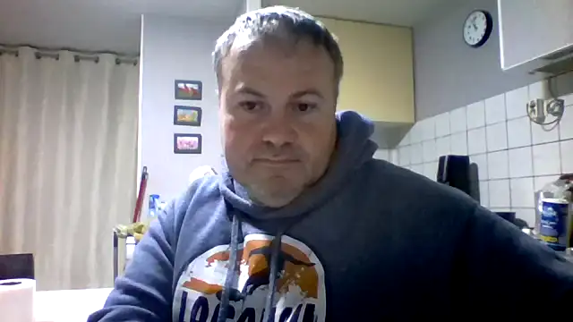 Pourleplasirs online show from 11-14-25, 10:40