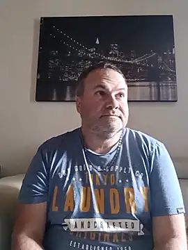 Pourleplasirs online show from 11-17-25, 02:01