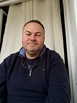 Pourleplasirs online show from 05-19-26, 03:18