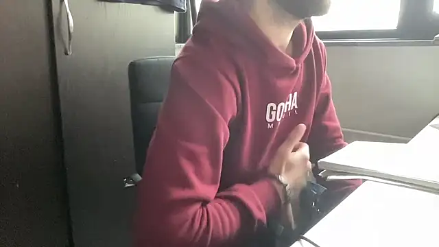 Snapshot of bullyboyy chatting on 12-01-25, 02:00 bullyboyy online show from 12-01-25, 02:00