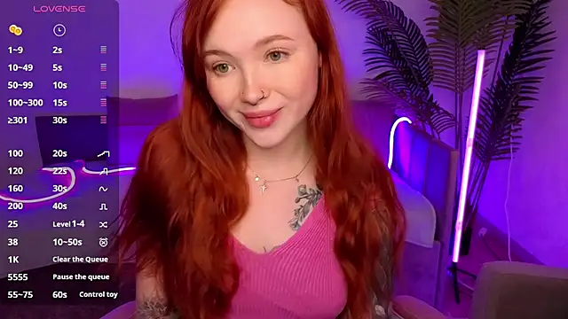 Snapshot of Maya_Light chatting on 11-15-25, 08:33 Maya Light online show from 11-15-25, 08:33