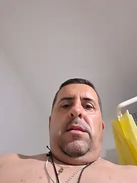Snapshot of Usame_como_quieras chatting on 07-27-26, 02:02 Usame como quieras online show from 07-27-26, 02:02