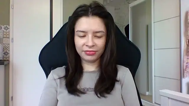 LariceSexy online show from 02-12-26, 01:06