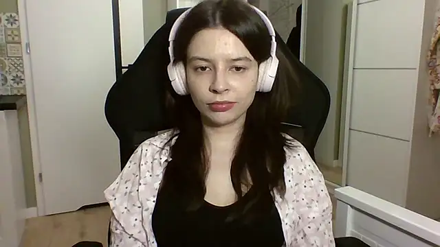 LariceSexy online show from 04-18-26, 07:58