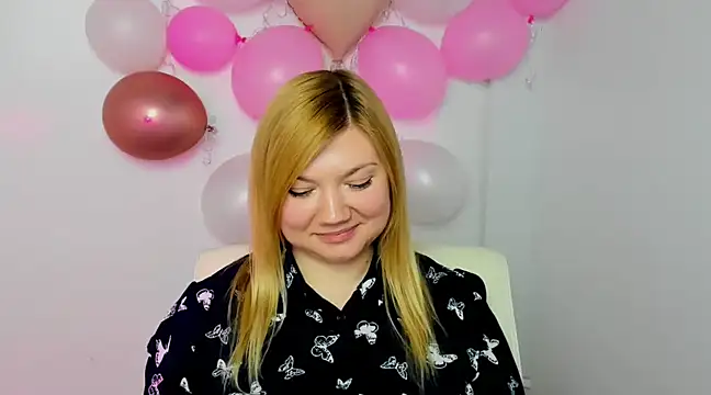 Lola moree online show from 02-25-25, 03:38