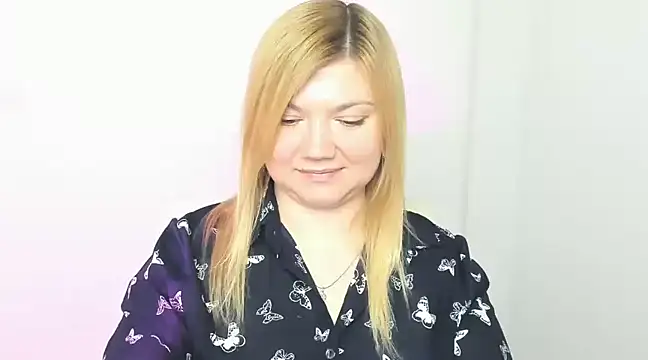 Lola moree online show from 03-18-25, 03:31