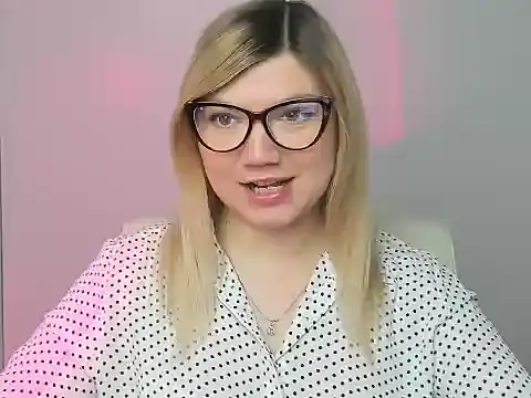 Lola moree online show from 10-25-25, 06:10