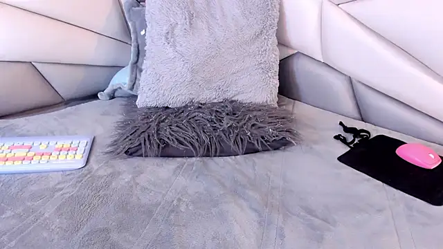 Snapshot of Salome__evans chatting on 02-27-25, 04:43 Salome evans online show from 02-27-25, 04:43