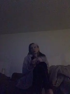 Snapshot of blondey206 chatting on 03-11-25, 09:15 blondey206 online show from 03-11-25, 09:15