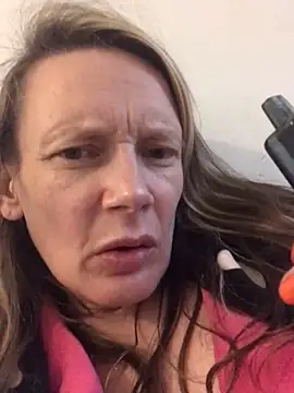 Snapshot of blondey206 chatting on 03-05-26, 07:15 blondey206 online show from 03-05-26, 07:15