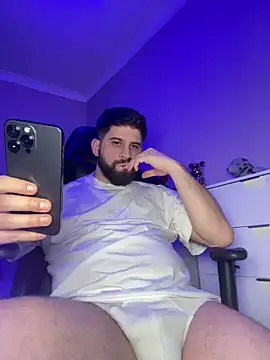 Snapshot of lucas_kazimm chatting on 02-25-25, 09:57 lucas kazimm online show from 02-25-25, 09:57