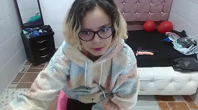 Snapshot of Ariasmithog chatting on 02-23-25, 09:59 Ariasmithog online show from 02-23-25, 09:59