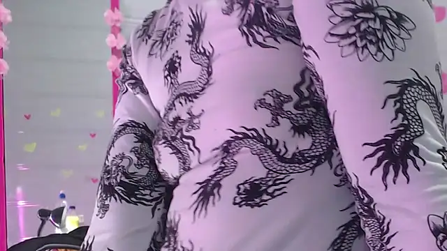 Snapshot of Ariasmithog chatting on 11-11-25, 02:17 Ariasmithog online show from 11-11-25, 02:17