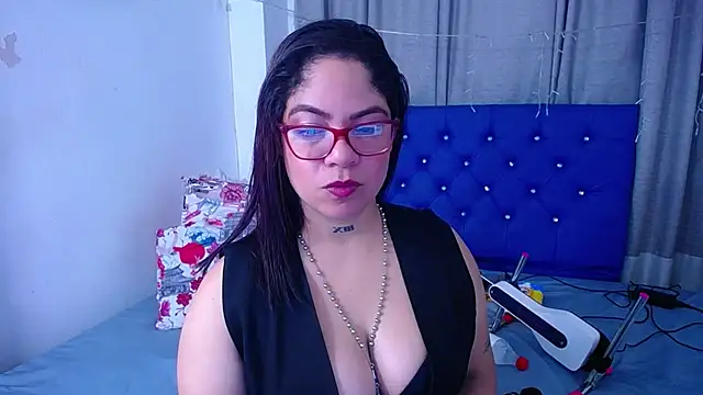 hornny cougar online show from 10-10-25, 03:16