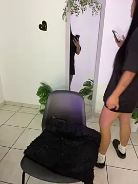 meli ortiz  online show from 03-26-26, 02:44