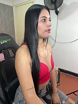 Snapshot of Hadley_ chatting on 02-04-25, 03:44 Hadley online show from 02-04-25, 03:44