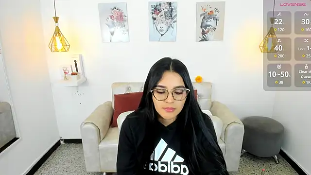 Snapshot of Hadley_ chatting on 02-06-25, 03:48 Hadley online show from 02-06-25, 03:48