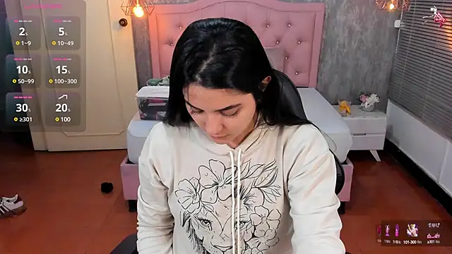 Snapshot of Hadley_ chatting on 02-10-25, 04:19 Hadley online show from 02-10-25, 04:19