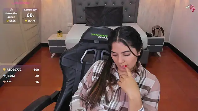 Snapshot of Hadley_ chatting on 03-01-25, 09:29 Hadley online show from 03-01-25, 09:29