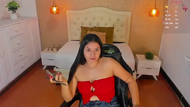 Snapshot of Hadley_ chatting on 09-21-25, 12:12 Hadley online show from 09-21-25, 12:12