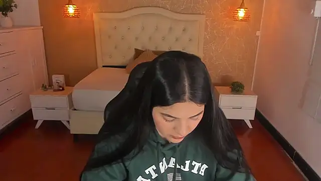 Snapshot of Hadley_ chatting on 11-29-25, 03:53 Hadley online show from 11-29-25, 03:53