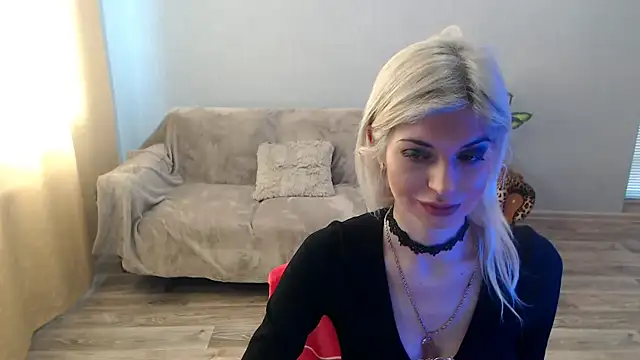 SexyBeatriice online show from 03-16-26, 07:23