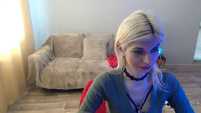 SexyBeatriice online show from 04-04-26, 06:22