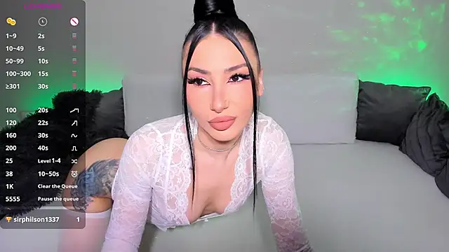 Snapshot of VickyBooXXX chatting on 03-17-26, 01:10 VickyBooXXX online show from 03-17-26, 01:10