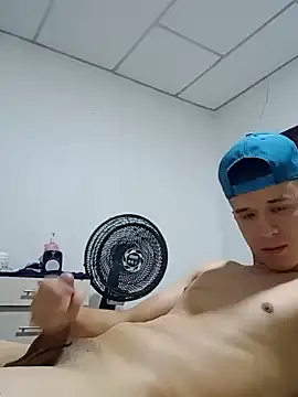 arevalo1124 online show from 02-03-25, 11:47