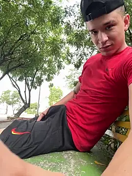 arevalo1124 online show from 11-16-25, 04:23