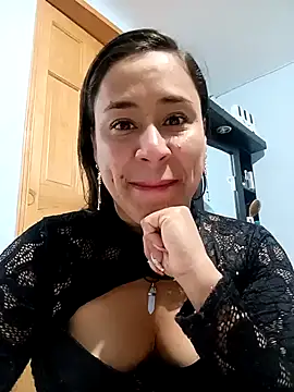 kamila lovee online show from 10-21-25, 07:58