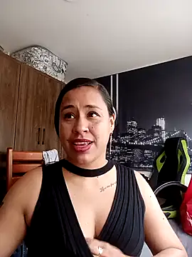 kamila lovee online show from 12-04-25, 07:44