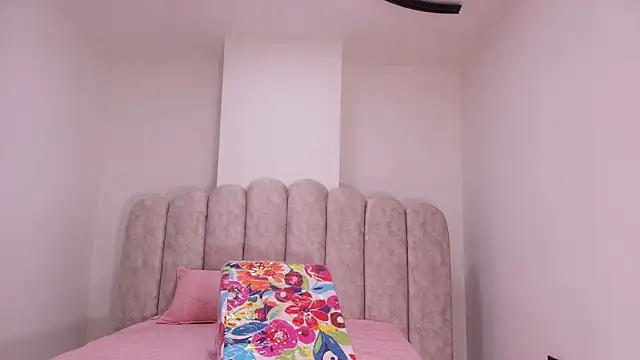 sharlott miller online show from 12-03-25, 11:52