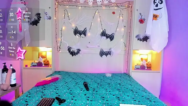 CandyyMaria online show from 10-28-25, 08:00