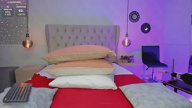 amanda29 online show from 12-17-25, 07:09