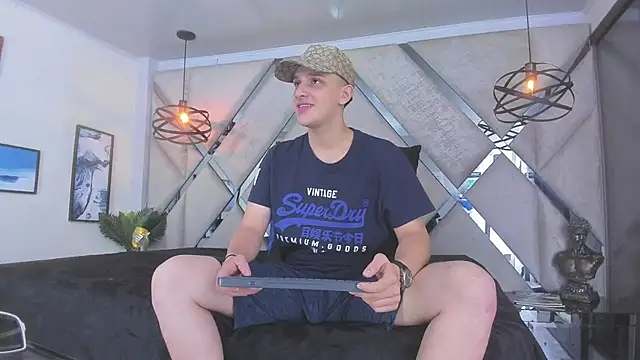 Thomas May4rs online show from 02-24-25, 07:33