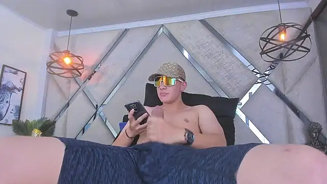 Thomas May4rs online show from 02-24-25, 10:37