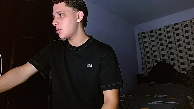 Snapshot of Thomas_May4rs chatting on 11-14-25, 04:11 Thomas May4rs online show from 11-14-25, 04:11