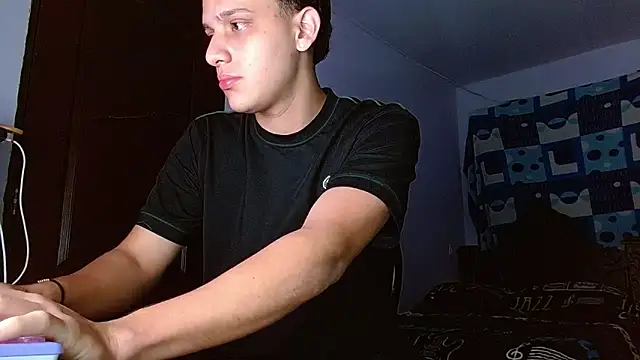 Snapshot of Thomas_May4rs chatting on 11-20-25, 09:42 Thomas May4rs online show from 11-20-25, 09:42