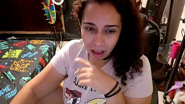 Snapshot of AliceSweet4U chatting on 12-01-25, 07:02 AliceSweet4U online show from 12-01-25, 07:02