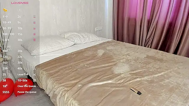 Nikki Kai online show from 02-20-25, 07:55