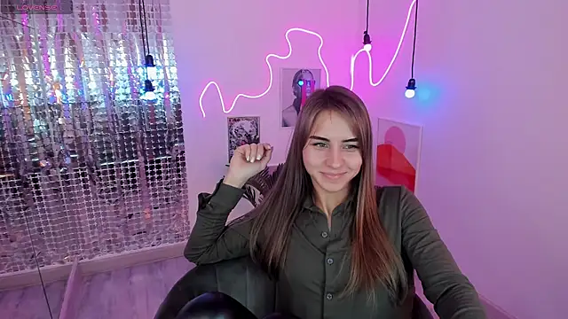 Snapshot of CharmBianca chatting on 02-09-25, 03:12 CharmBianca online show from 02-09-25, 03:12