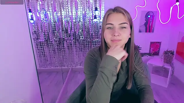 Snapshot of CharmBianca chatting on 02-12-25, 08:27 CharmBianca online show from 02-12-25, 08:27