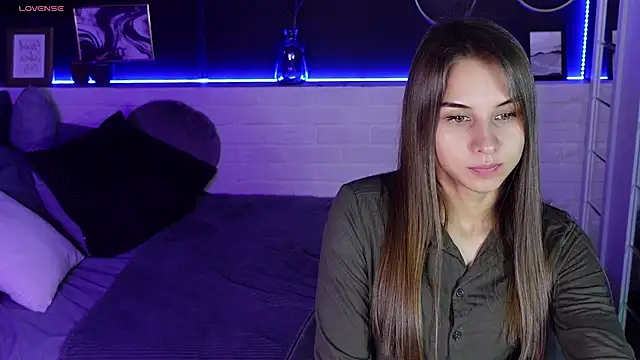 Snapshot of CharmBianca chatting on 02-19-25, 08:44 CharmBianca online show from 02-19-25, 08:44