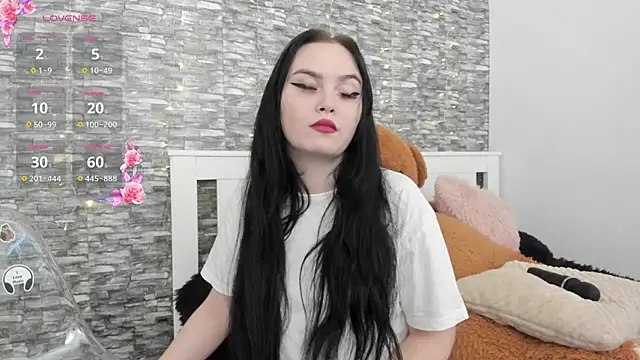 Snapshot of KairraPotts chatting on 10-15-25, 07:47 KairraPotts online show from 10-15-25, 07:47