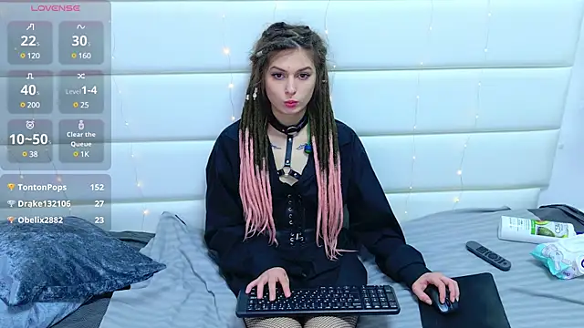 Snapshot of AnTikaMy chatting on 03-07-25, 12:45 AnTikaMy online show from 03-07-25, 12:45