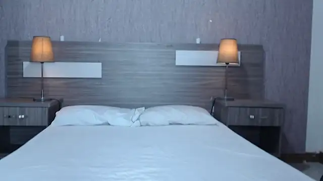 Liiamthompson online show from 09-20-25, 08:59