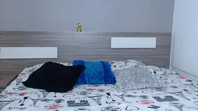 Liiamthompson online show from 10-10-25, 11:31