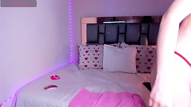 SofiArias online show from 10-07-25, 09:56