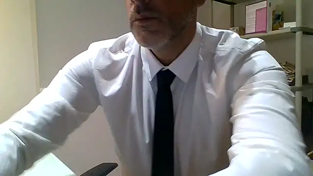 66MA69 online show from 04-05-26, 05:15